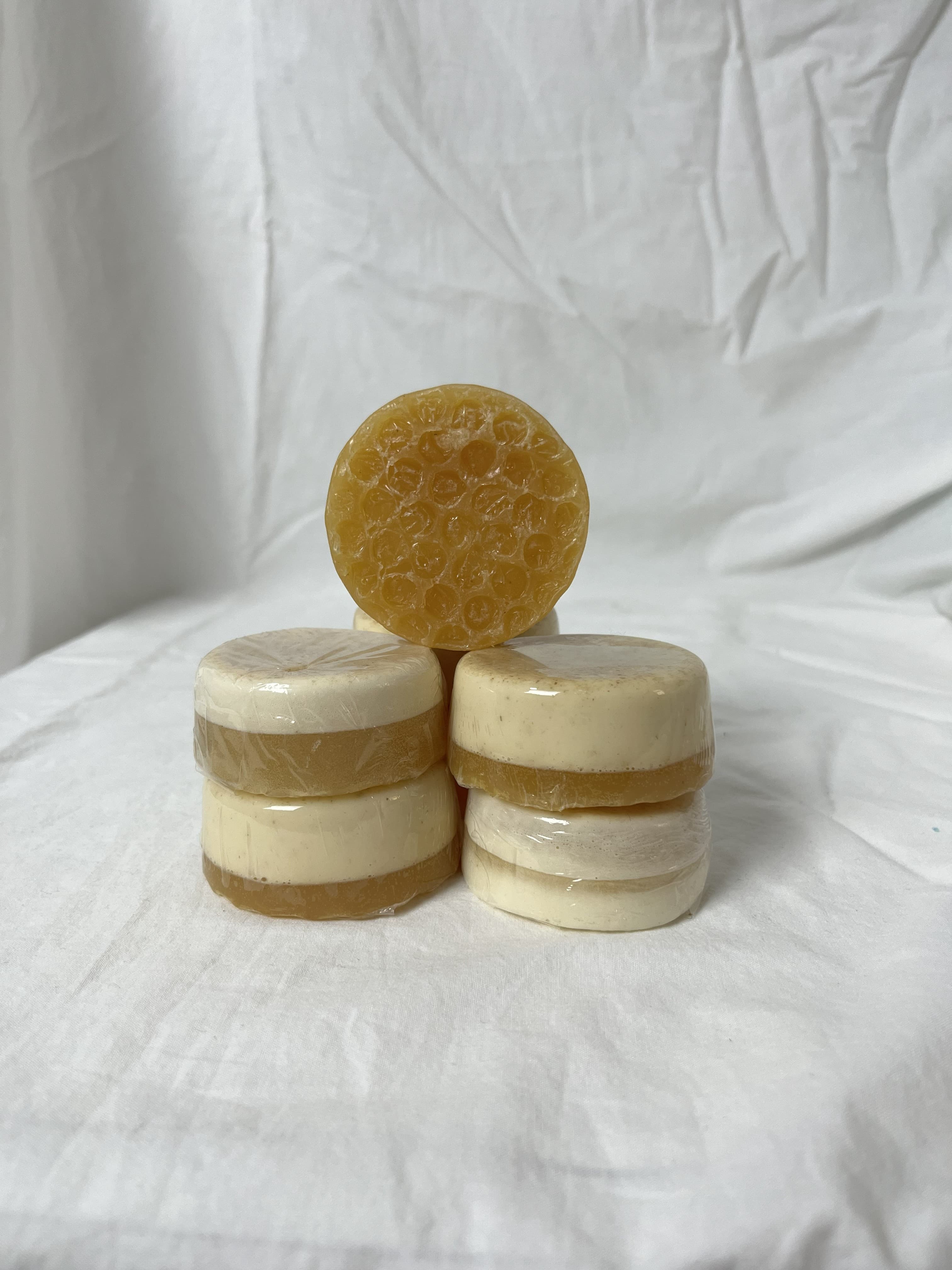 Sabonete em Barra 80gr · Mel e Aveia · 80 g
